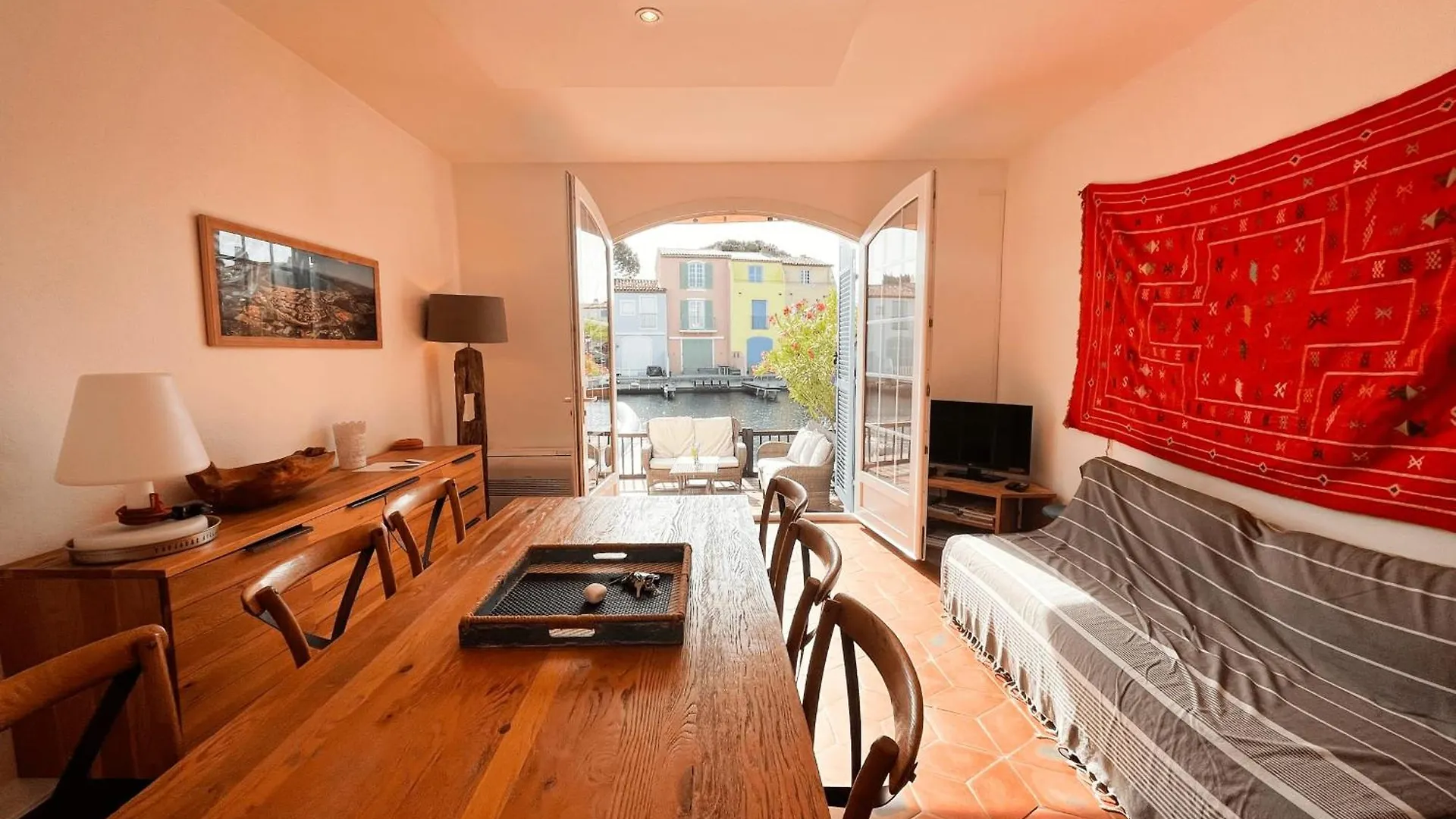 Willa Renovated House With Wifi Ac A Large Terrace And A Mooring Grimaud Dom wakacyjny